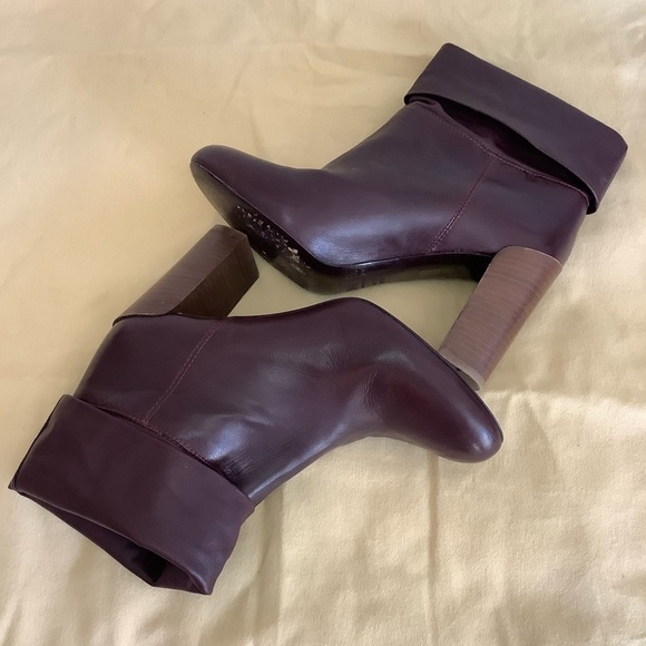 Vince Leather Fold Over Heeled Ankle Boots Sz-7 - Picture 5 of 9